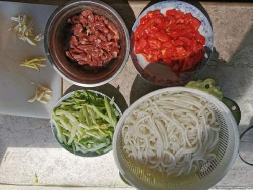 家常牛肉炒米粉