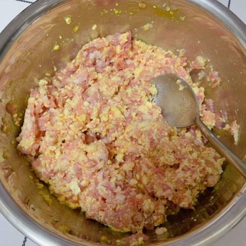 家常菜干炸丸子